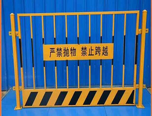 上饶交通护栏生产厂家